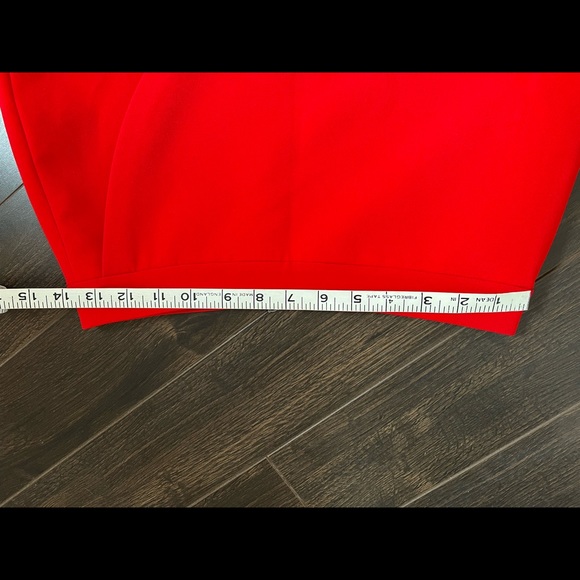 Alice and Olivia red miniskirt - Picture 3 of 9